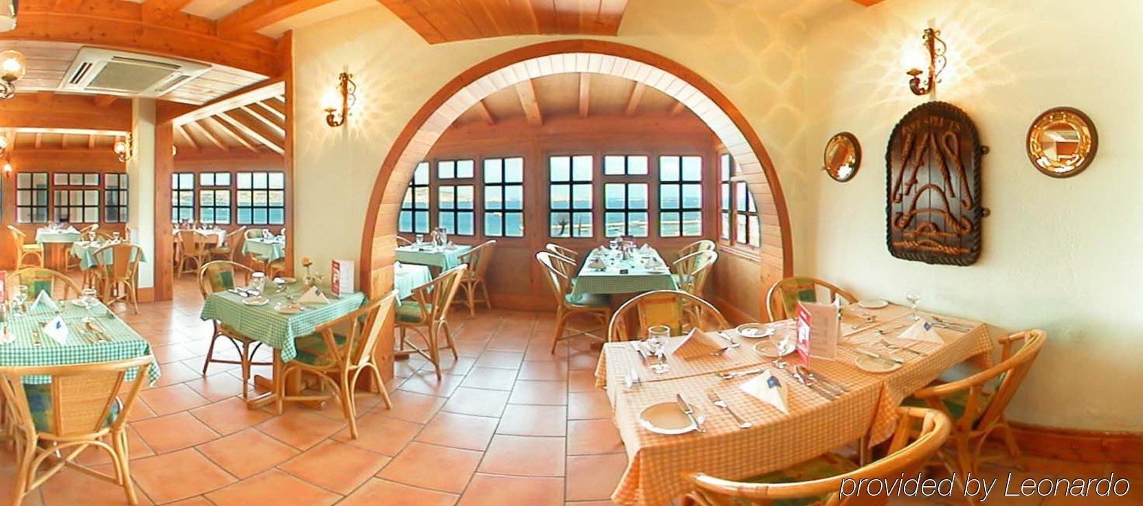 The Mediterranea Hotel & Suites St. Paul's Bay Exterior foto