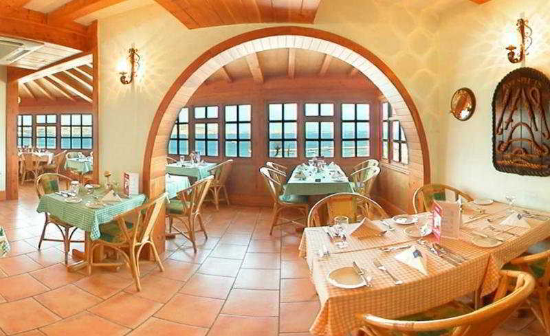The Mediterranea Hotel & Suites St. Paul's Bay Restaurant foto